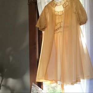 Vintage vanity fair lounge set fancy